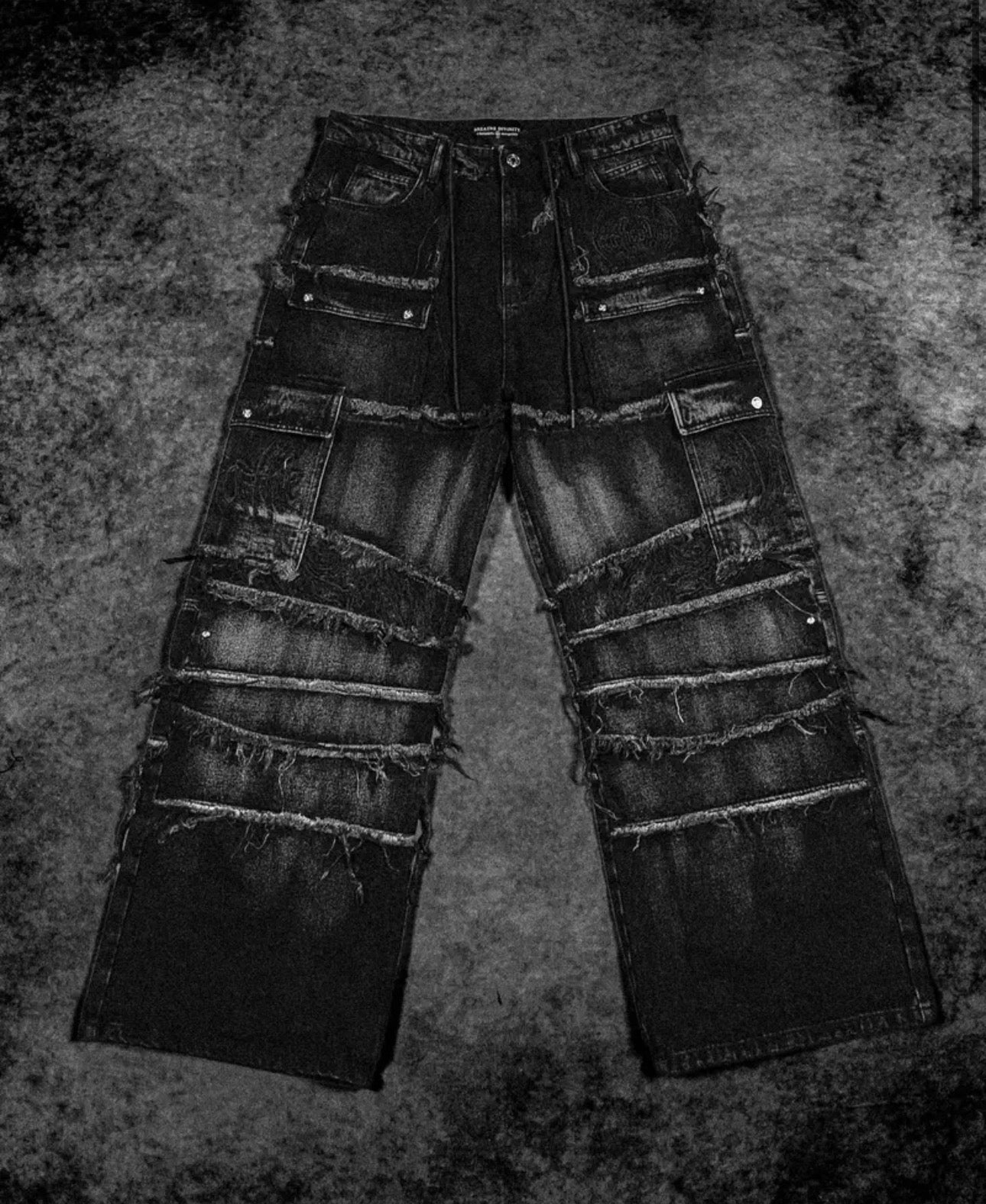 Oversized Distresseddenim Cargo Jeans [Alloy Washed]