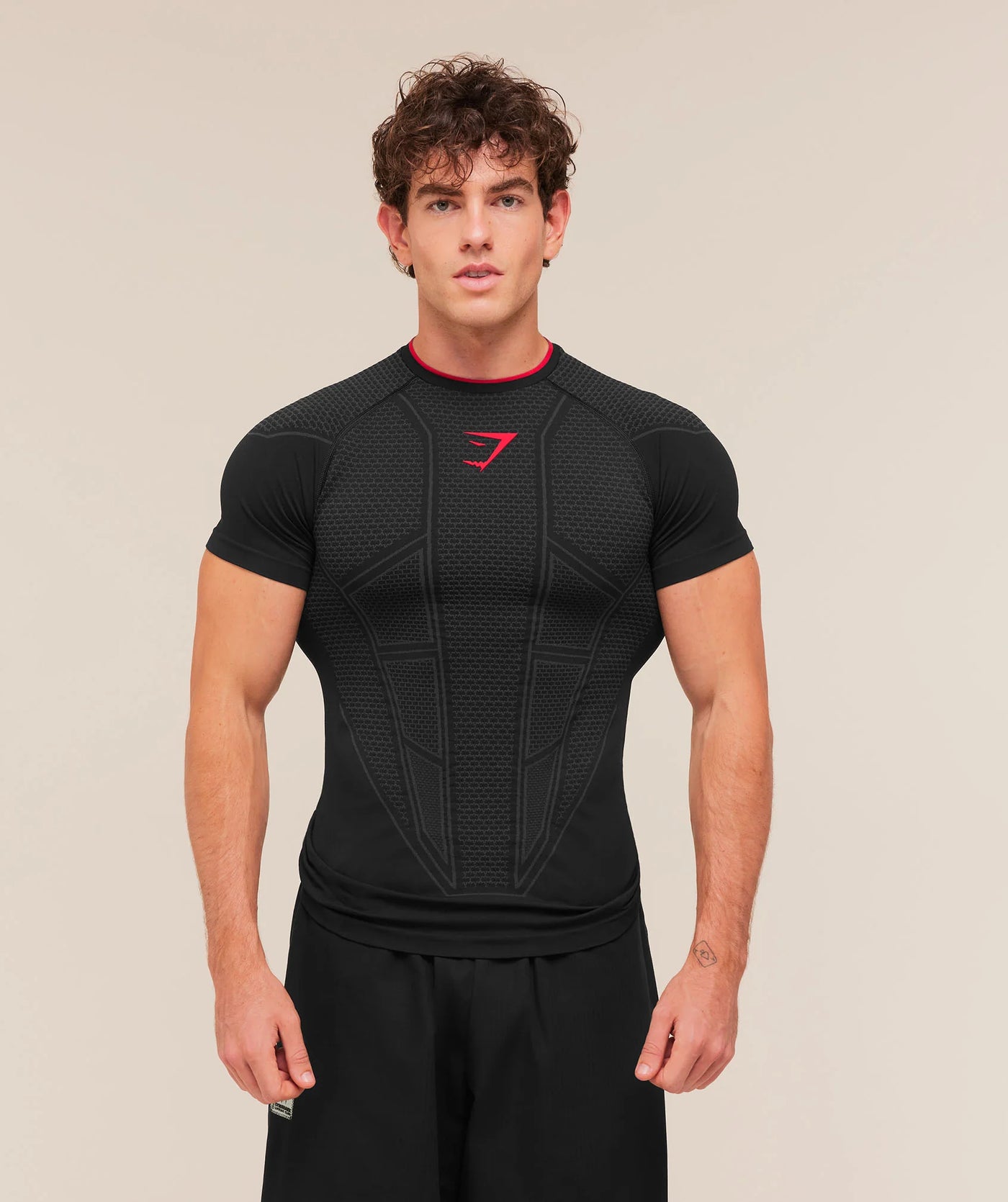 Gymshark Onyx V1 T-Shirt - Black/Carmine Red