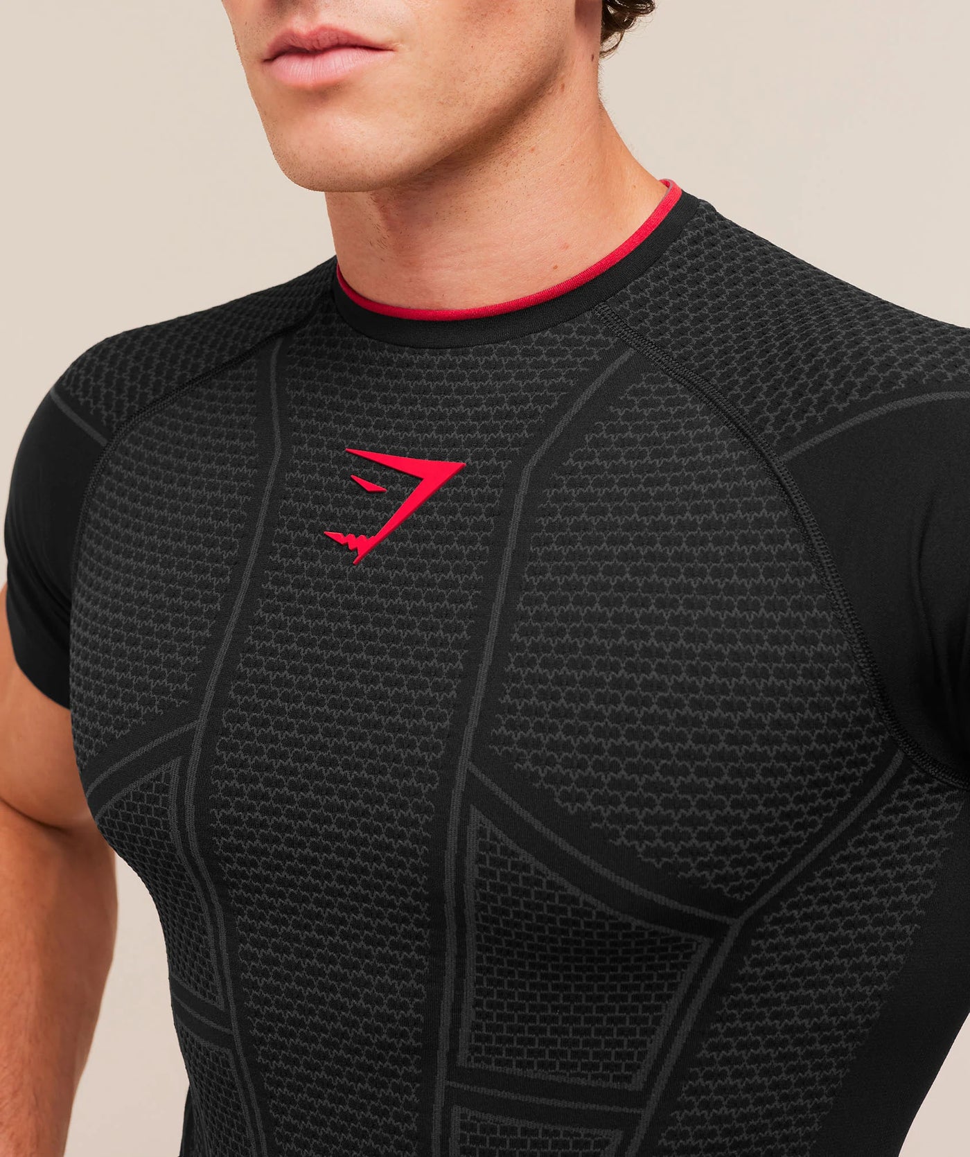 Gymshark Onyx V1 T-Shirt - Black/Carmine Red