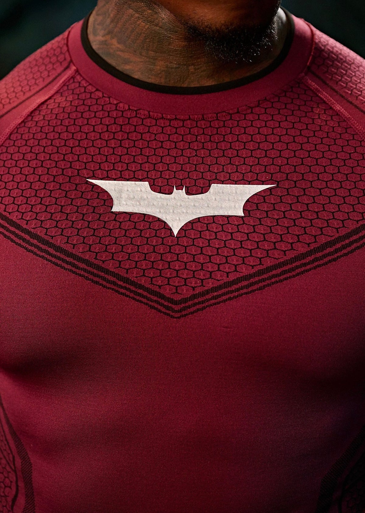 BATMAN LONG SLEEVE COMPRESSION burgundy